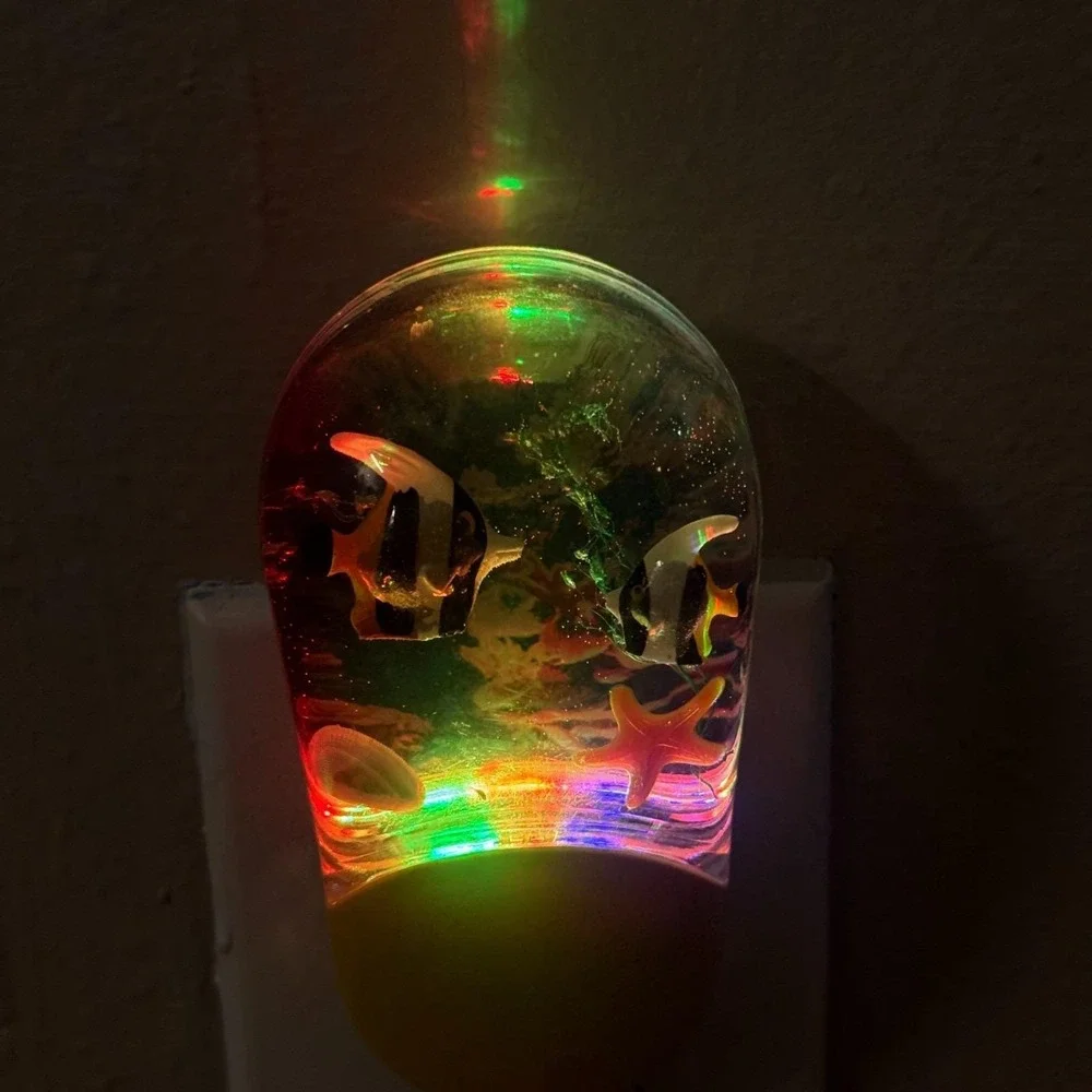 Jasco Aqualites #10908 Auto Plug-in Tropical Fish LED Color Changing Night Light